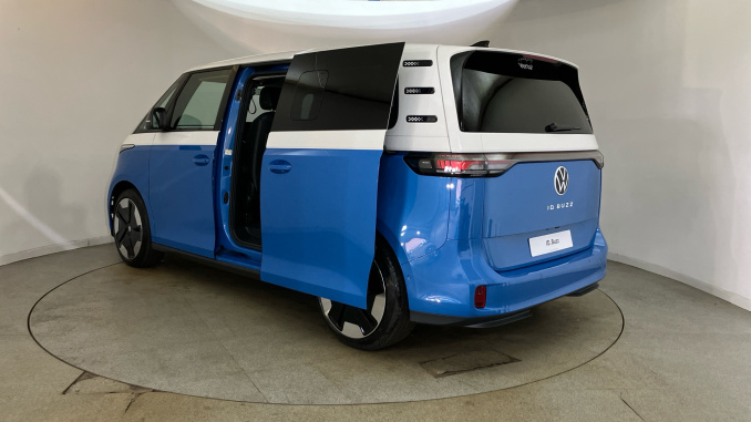 Volkswagen ID. Buzz 210kW Style Pro 79kWh 5dr Auto [Design+] Electric Estate - Image 42